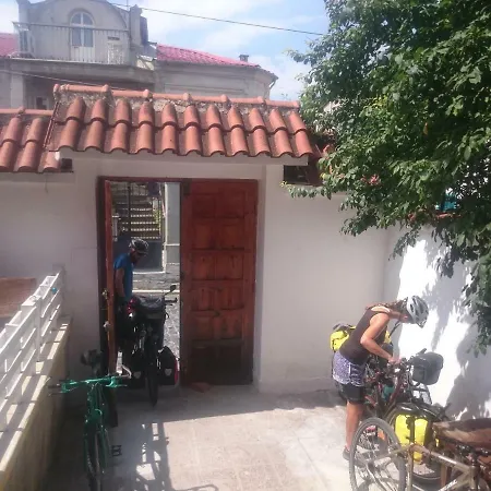 Backpackers * Korce